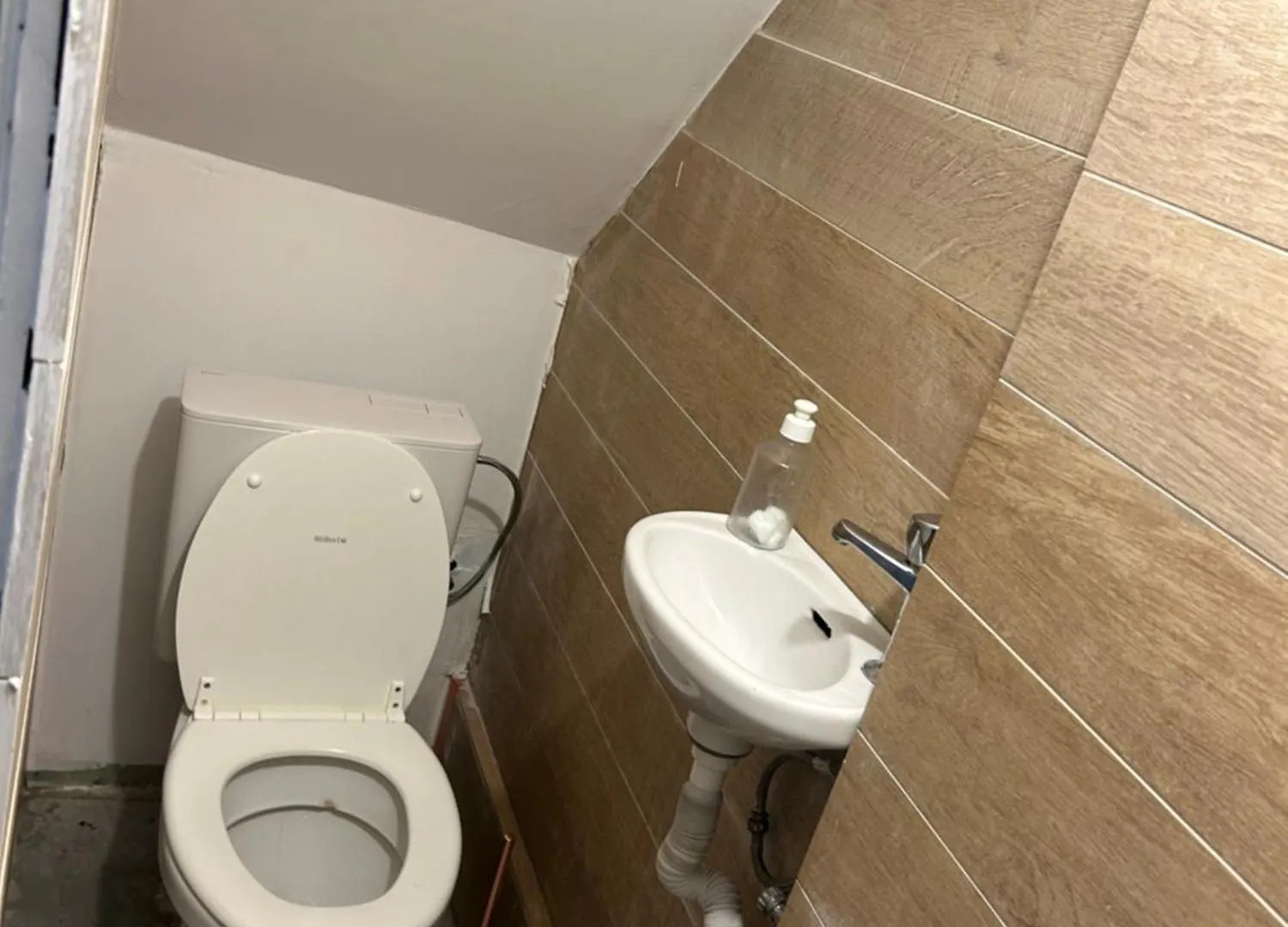 Отель Chambre 2 Lits Simples Брюссель
